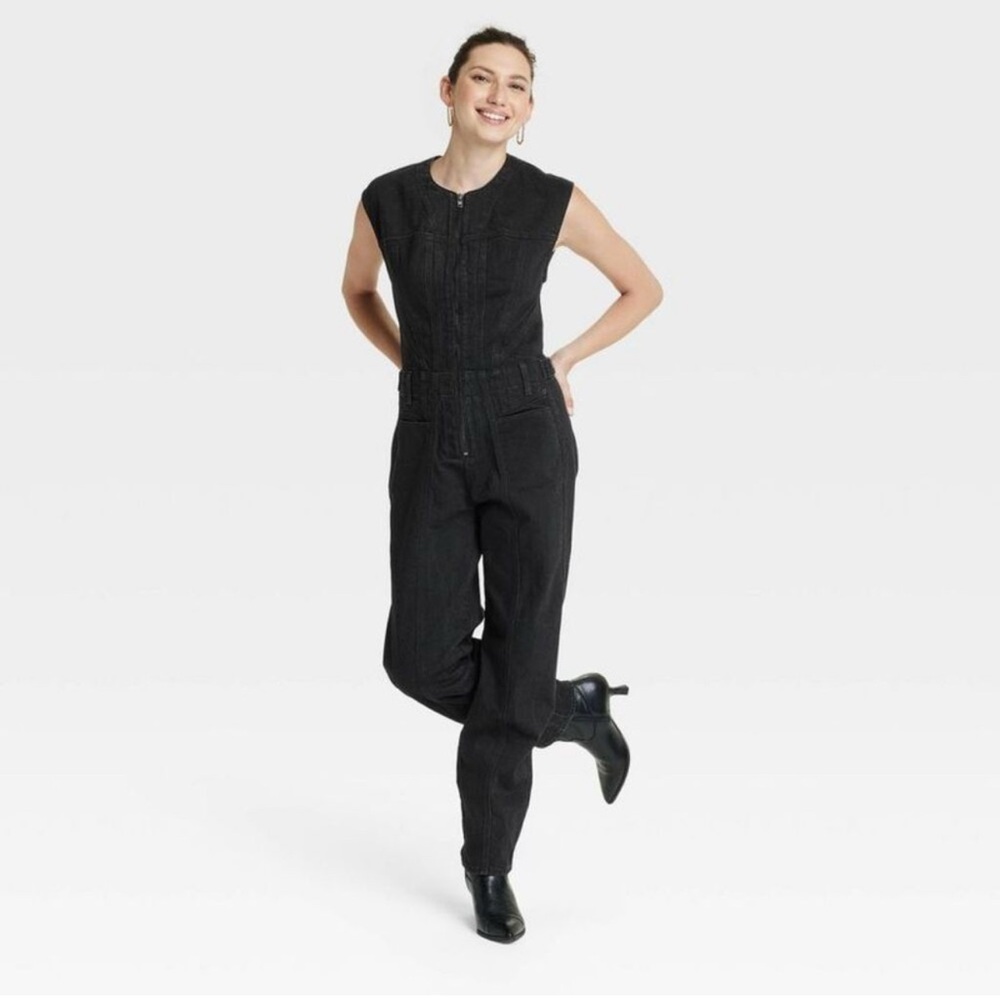 Universal Thread Black Jumpsuit with V-Neck Zip Up Button Sides Wide-Leg Size 6